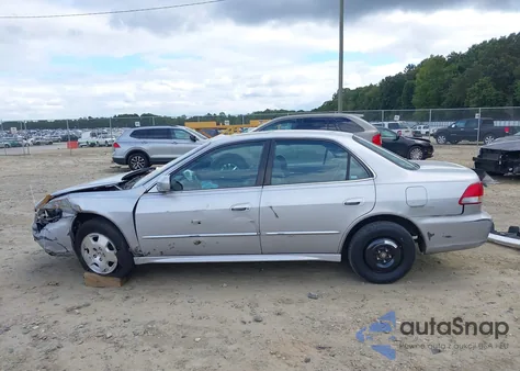2001 Honda Accord 3.0 Ex z USA, uszkodzony, nr VIN 1HGCG16551A042419